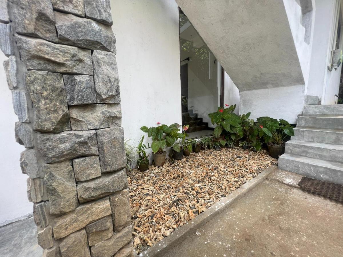 Plantation Inn ウェリガマ エクステリア 写真